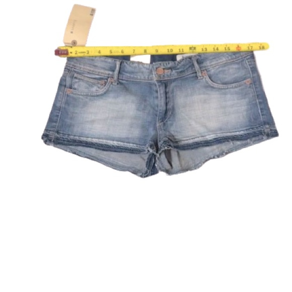 H&M Denim Booty Shorts - Picture 3 of 7
